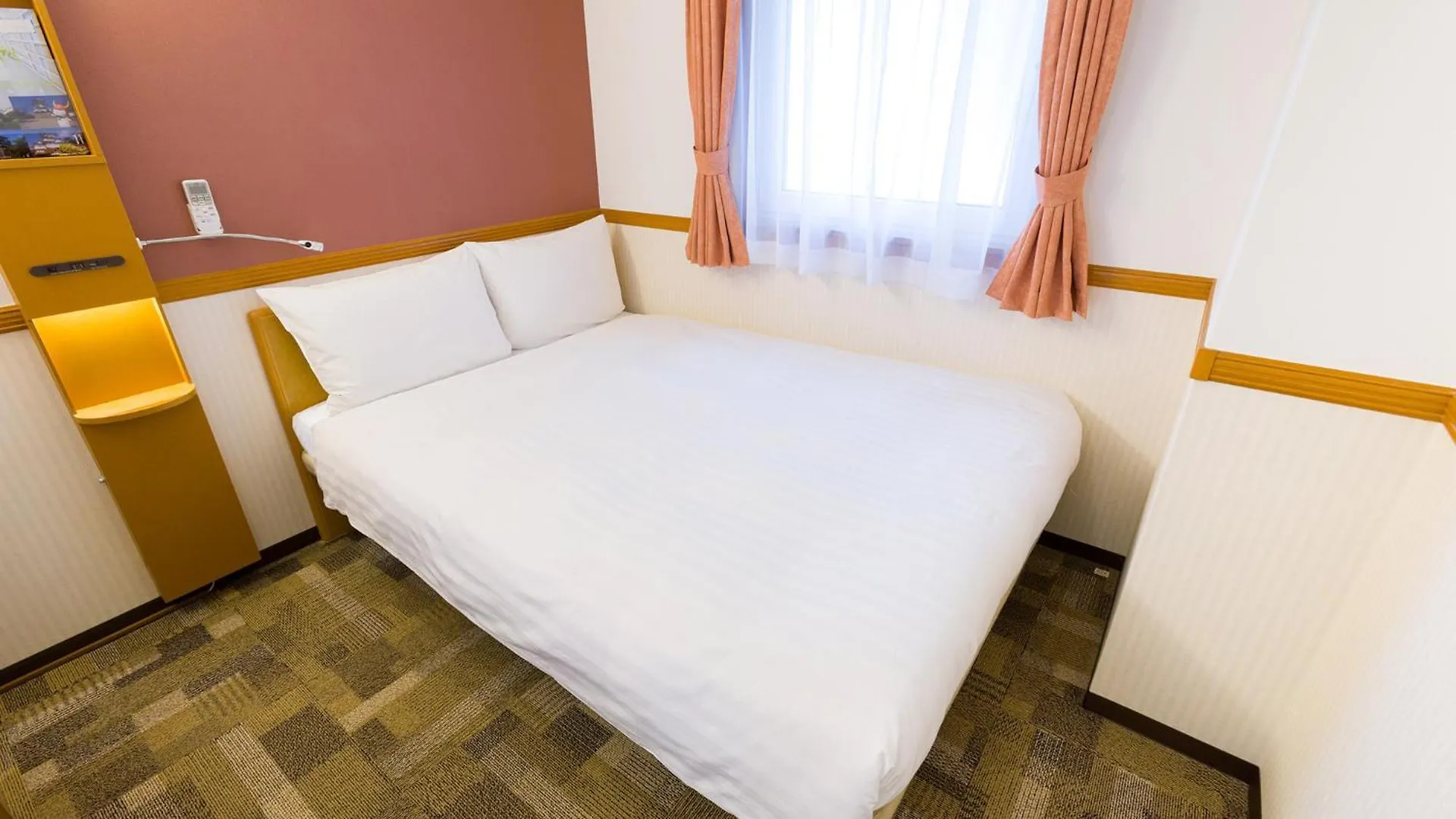 Toyoko Inn Tokyo Yamanote Sen Otsuka Eki Kita Guchi No 2 Hotel