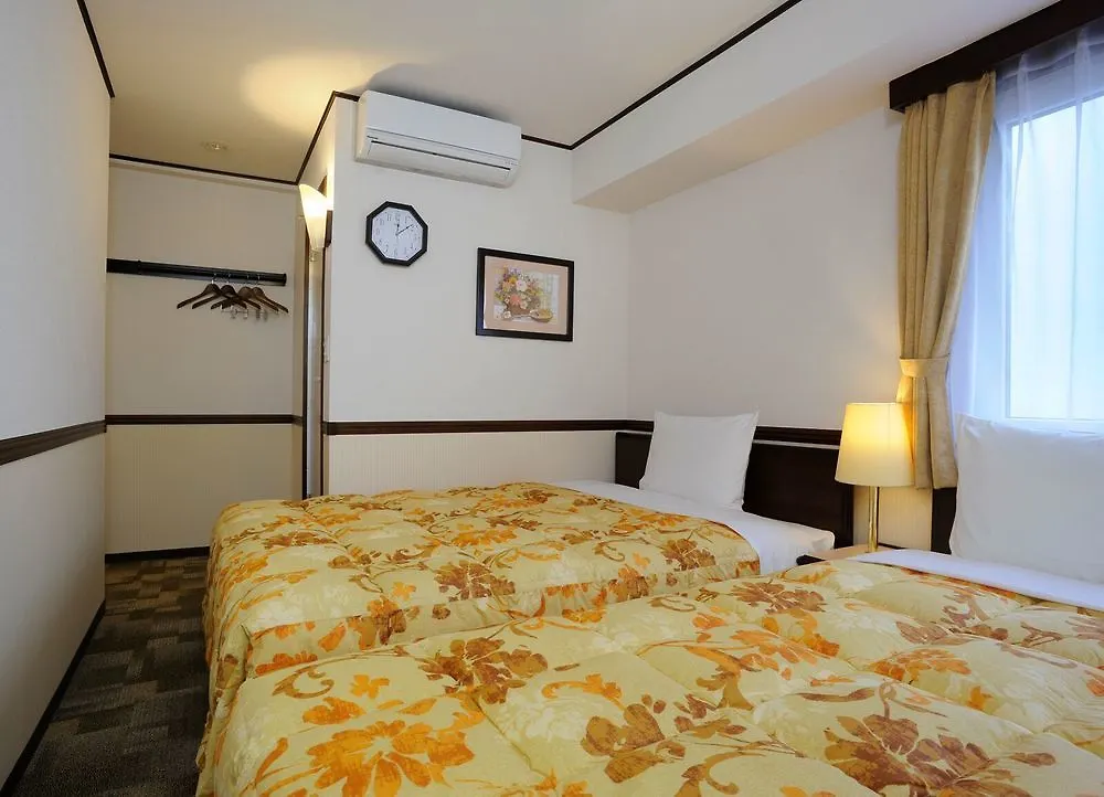 Toyoko Inn Tokyo Yamanote Sen Otsuka Eki Kita Guchi No 2 3*,