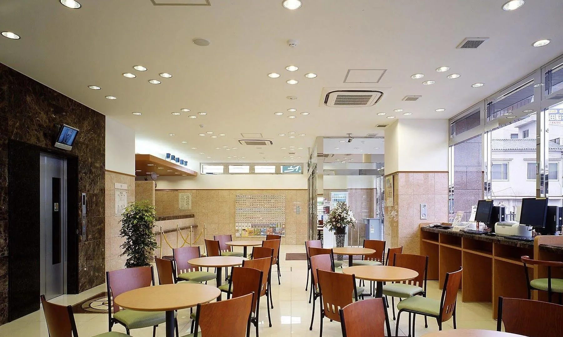 Toyoko Inn Tokyo Yamanote Sen Otsuka Eki Kita Guchi No 2 Hotel